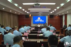 柳州警方“猎头行动”首战抓获“卡头”“卡贩” 26人图片