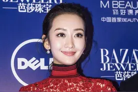 能把紧身礼服穿出“5道褶皱”的，王鸥怕是第一个，给这腰跪了图片
