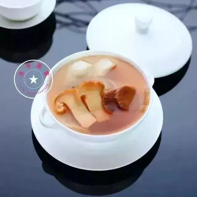 花胶松茸鸡汤上火吗 2026年花胶松茸鸡汤上火吗能吃吗