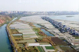 中国第二大运河——重庆潼南运河，6万人肩挑背磨历时三年凿成图片