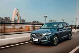 昙花一现？五菱凯捷销量不足巅峰一半，错在哪儿？图片