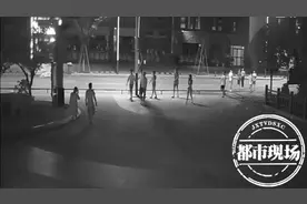 债！两对情侣半夜三更公园约架，民警都被他们的关系绕晕了图片
