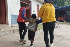 产检四维彩超正常，孩子出生却左小腿畸形，医院漏诊赔偿百万图片