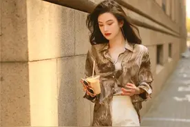 买阔腿裤时，尽量少挑黑色，这3种“高级色”既时髦又百搭，爱了图片