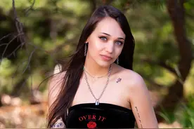 「国外写真」第34期，美女阿曼达户外精美写真图片