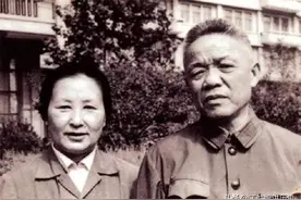 1981年韩先楚回到红安，因帮助贫困老乡发火：这笔钱从我工资里扣图片