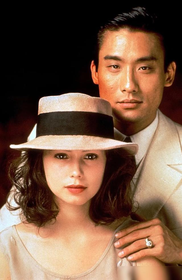 杜拉斯：16岁做中国人情妇，和两个男人同居，小39岁粉丝为她疯狂
