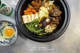 初雪「寿喜烧」，把便宜食材做成吃不起的亚子图片