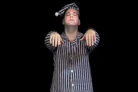 梦游竟然如此危险，看了这篇文章后，你会庆幸自己不会梦游图片