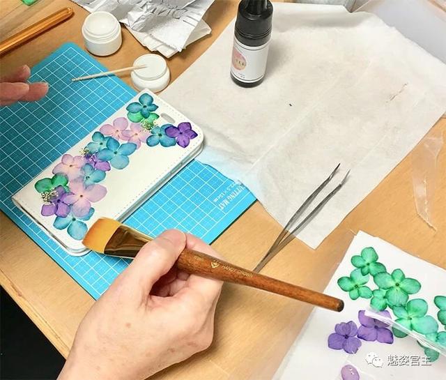 滴胶花耳钉 滴胶鲜花耳环