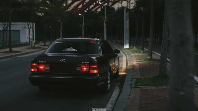 00后偏爱98年雷克萨斯LS400，追逐内心才是真情怀