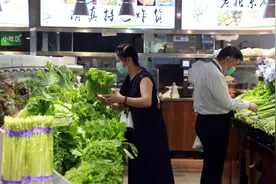 线上+线下，北京邮政为首都百姓打通“蔬菜直通车”图片