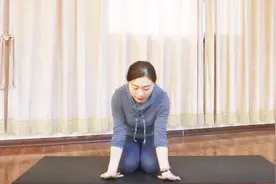 手腕酸痛怎么办？瑜伽一个小妙招教你缓解手关节疼痛，重现活力视频封面