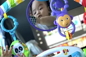 带娃经验分享 玩具导致足外翻？医生说10个有8个都是这么玩的图片