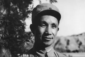 粟裕在车桥、曹甸打大仗：攻坚打援，打援为主，使根据地连成一片图片