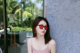 杜雨宸-夏天的气息图片