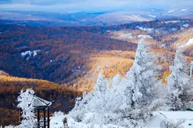 超美！快看，阿尔山白狼峰出现雪山奇观图片