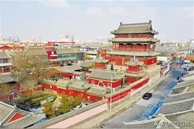 留与居人作伟观图片
