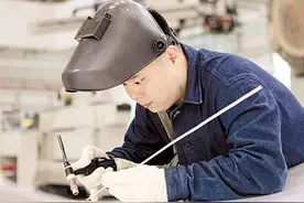 一个故事讲七年，只为《大国工匠》图片