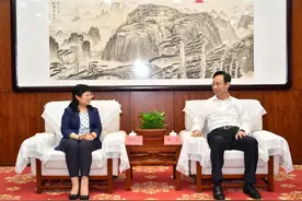 区领导与国家开发银行天津市分行领导座谈图片