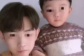 “童颜爸爸”走红，和儿子站一起被误认哥，宝妈无奈：他是我老公图片