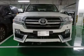 高扭矩+低油耗+续航超长 20款酷路泽4500VX柴油版实拍 硬派SUV图片