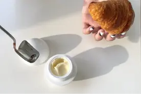 单日爆卖超2万单，拿下天猫类目第一，这个国货新锐让大牌们慌了图片