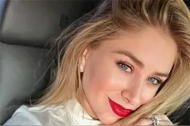 博格巴女友颜值超高堪称绝色美女，2人有孩子，交往多年感情稳定图片