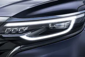 对手锁定GL8 上汽荣威全新MPV定名荣威iMAX8 配侧滑门更加便捷图片