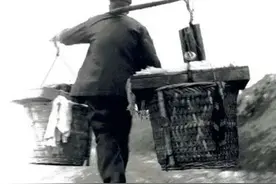 1934年，山西货郎救3000红军，拒200大洋谢礼，建国后中央苦寻他图片