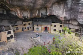 湖南大山发现洞穴人家，一家14代住了200年，过着鲜为人知的生活图片