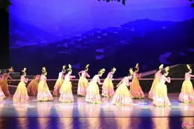 花儿剧《幸福像花儿一样》在兰州演出引起强烈反响​图片
