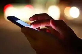 家长在微信群里被老师点名批评：我亲妈都没这么批评过我，你谁？图片