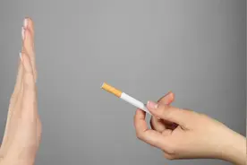 只要吸烟就伤动脉图片