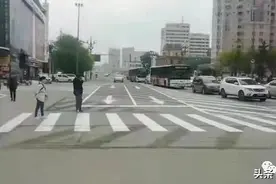 【我为群众办实事】抚顺交警以人民为中心把实事办好图片