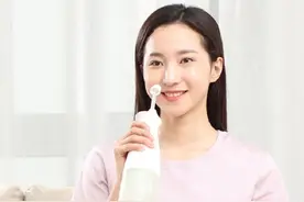 智能医疗电动洗鼻器方案设计图片