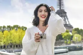 她是泰国最美影后，私服出游自然又大气，简单却高级，拍照更迷人图片