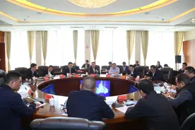 中铁文旅集团到我区考察　张胜出席工作对接会图片