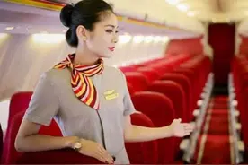 飞机上有3种隐藏服务，只要你勇敢开口，空姐就不会拒绝你图片