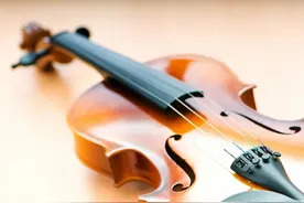 小提琴曲《再别康桥》挥一挥衣袖，不带走一片云彩图片