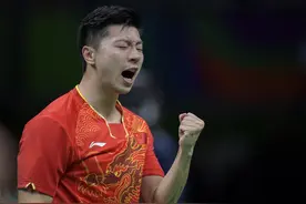 见过世面的奥运冠军‘马龙’在偶像面前也会害羞到不敢直视图片
