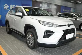 可靠又耐用，四驱油耗6.3L吃92号油，高配日系SUV，带你看威兰达图片