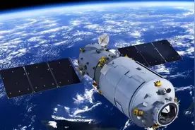 中国航天为吃饭操碎心！空间站备下120种美食，够3宇航员吃3个月图片