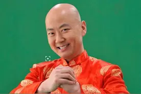 连登21年春晚的郭冬临，因一句台词被索赔1亿，今54岁现状如何？图片