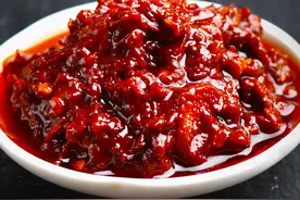 怎样买到正宗郫县豆瓣酱？遇到这3种，不管啥牌子，都是假的图片