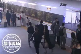 火车上捡到神秘箱子，里面的东西很特别，医生建议低温保存！图片