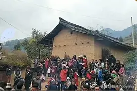 农村男子中500万大奖，邀请全村民吃饭，村民到现场后悲剧了图片