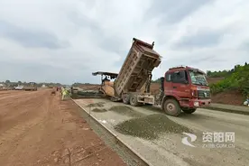 成资渝高速：锁定通车目标不动摇 全力攻坚不放松图片