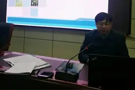 莱芜一中61级1级部召开期中考试质量分析会图片
