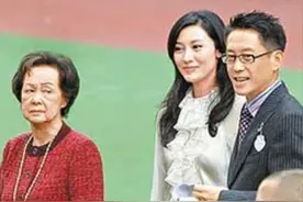 李嘉欣103岁婆婆一生传奇：420亿身家老公宠她70年，偏爱赌王千金图片